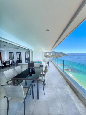 Beachfront Condo in Exclusive Zone